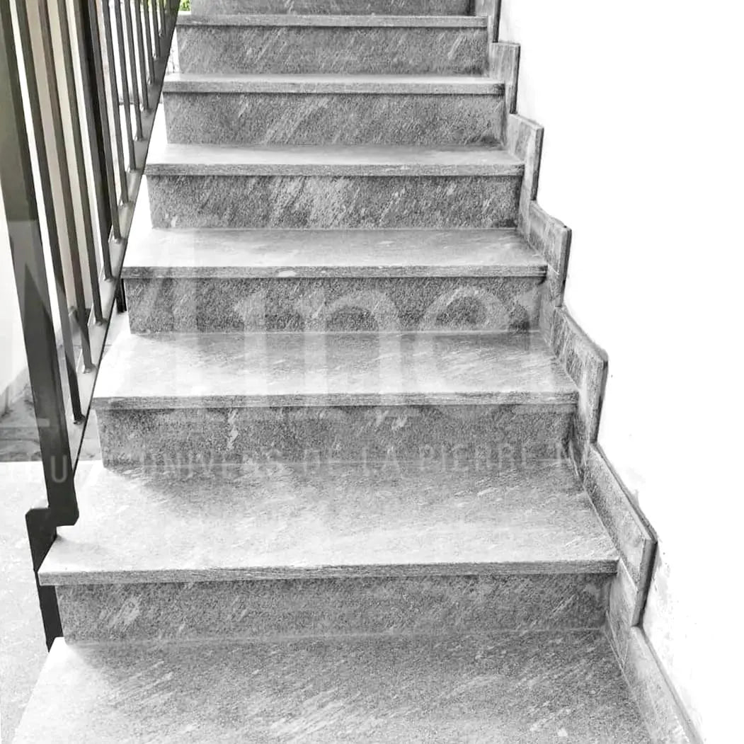 Marche habillage d' escalier en Gneiss ALPINA WHITE