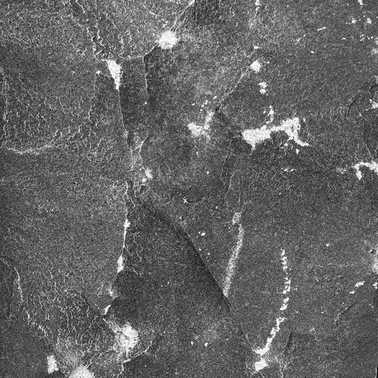 Palissade en BASALTE SUPER BLACK éclaté - Minéral Pierre Naturelle