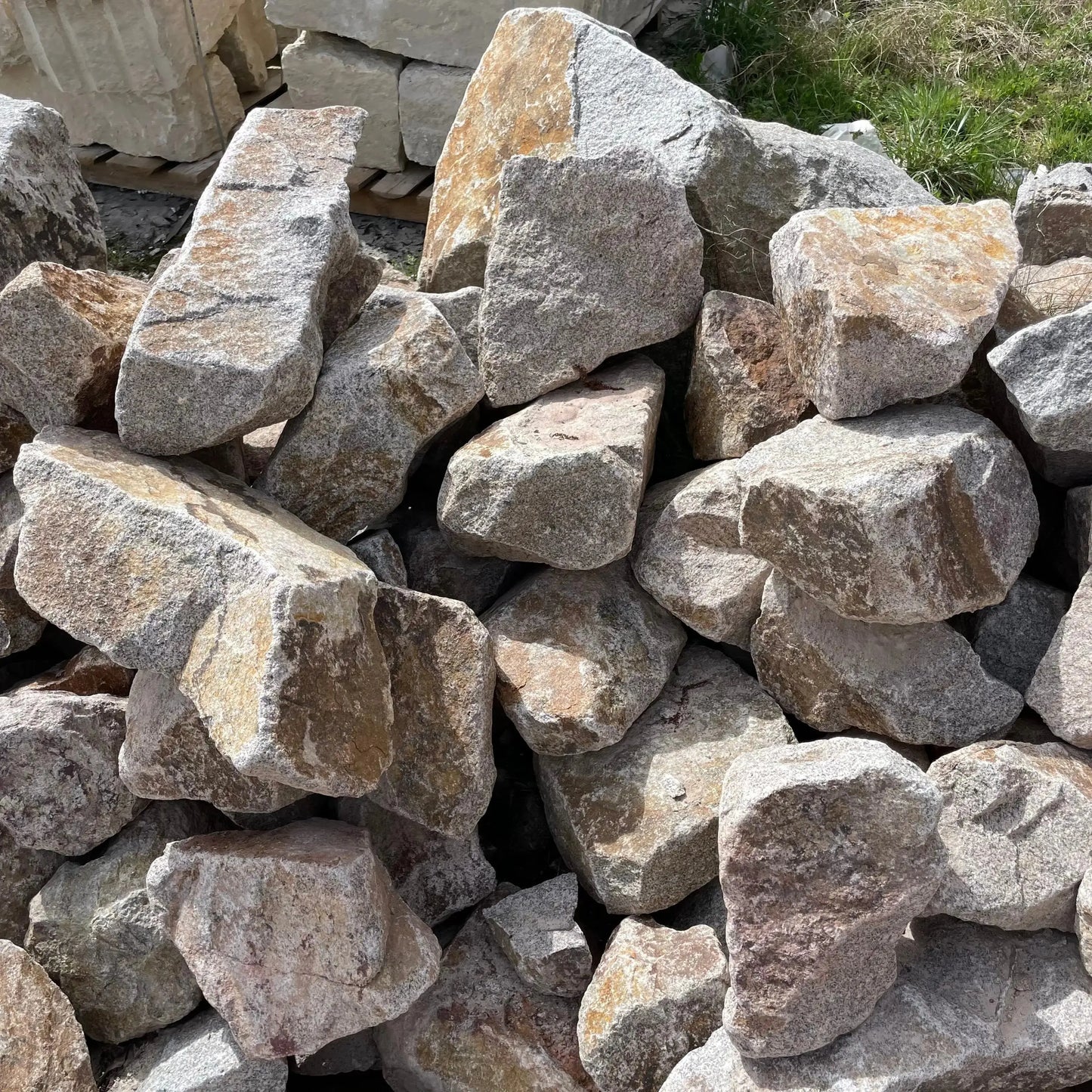 Rochers en GRANIT DES VOSGES - Minéral Pierre Naturelle