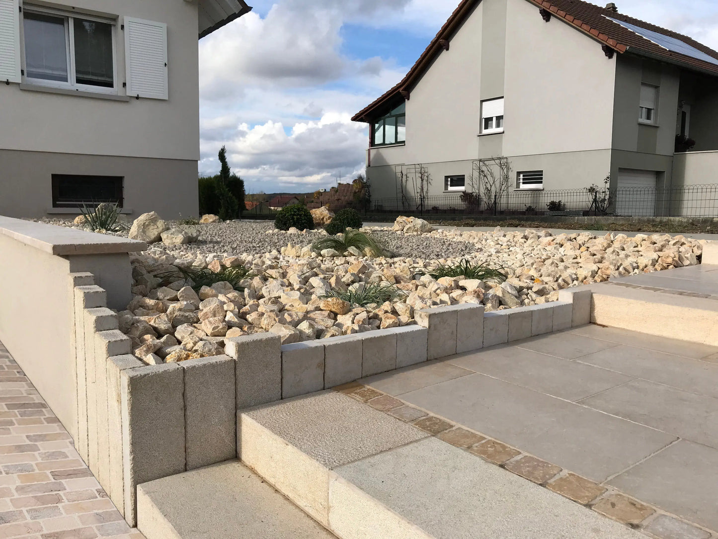 Palissade en pierre calcaire ALMENDRA - Minéral Pierre Naturelle
