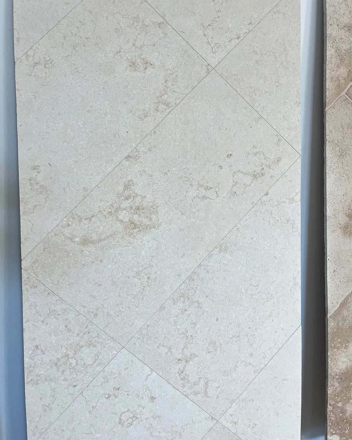 Dallage en calcaire BEIGE ROYAL