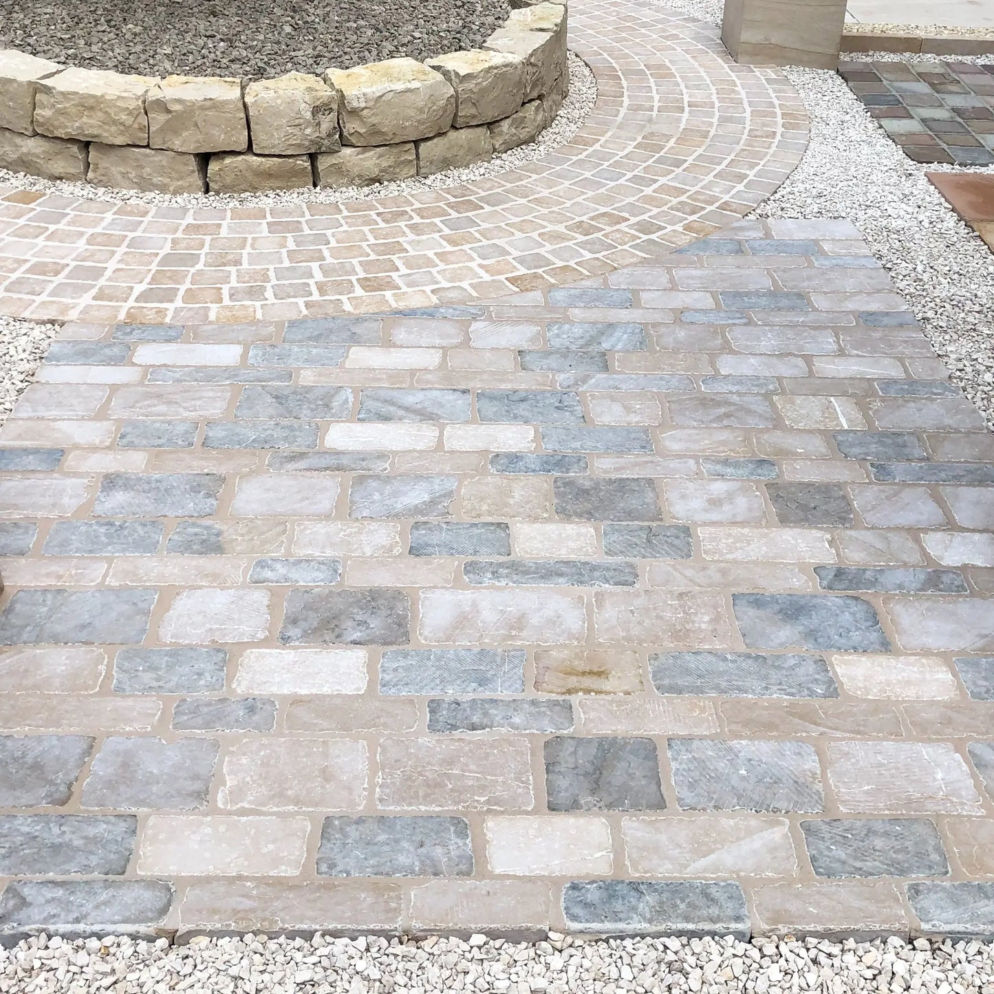 Pavé en pierre calcaire ALMENDRA VIEILLE VILLE - Minéral Pierre Naturelle