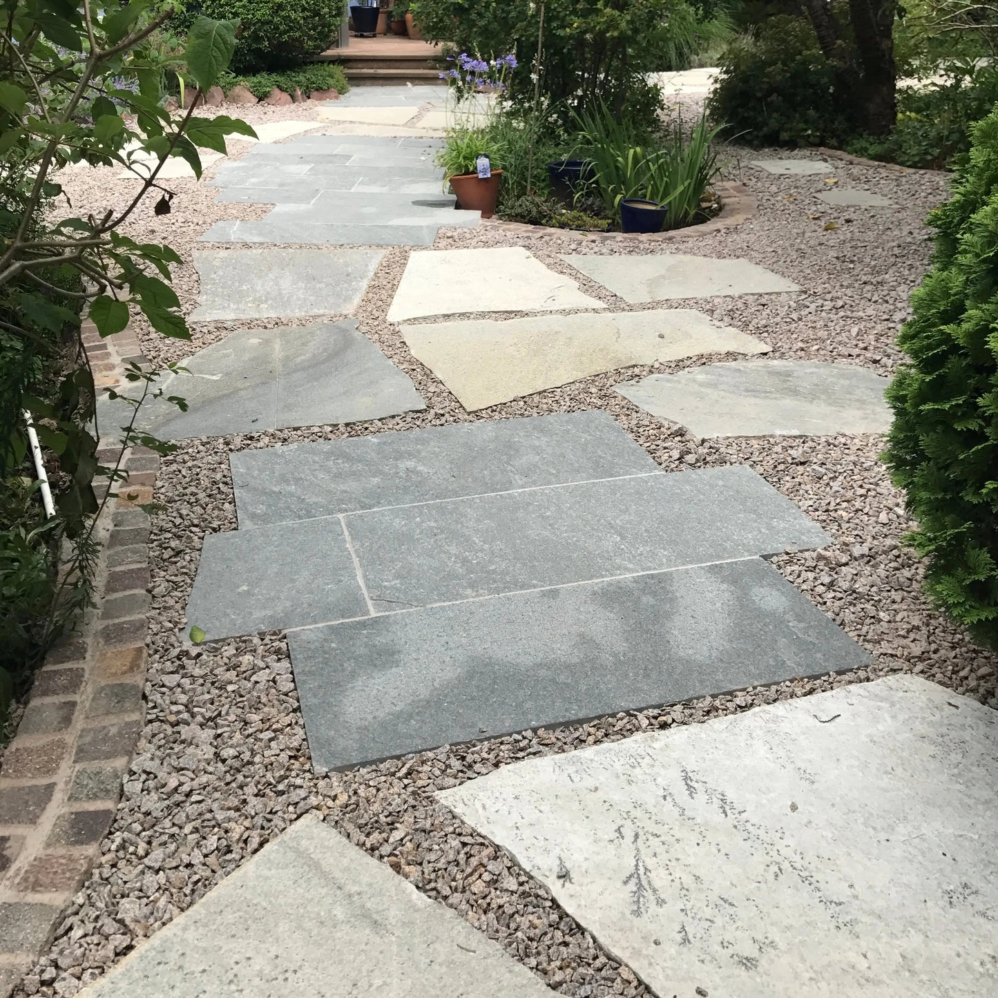 Pas japonais géant en QUARTZITE ADRIATICO - Minéral Pierre Naturelle