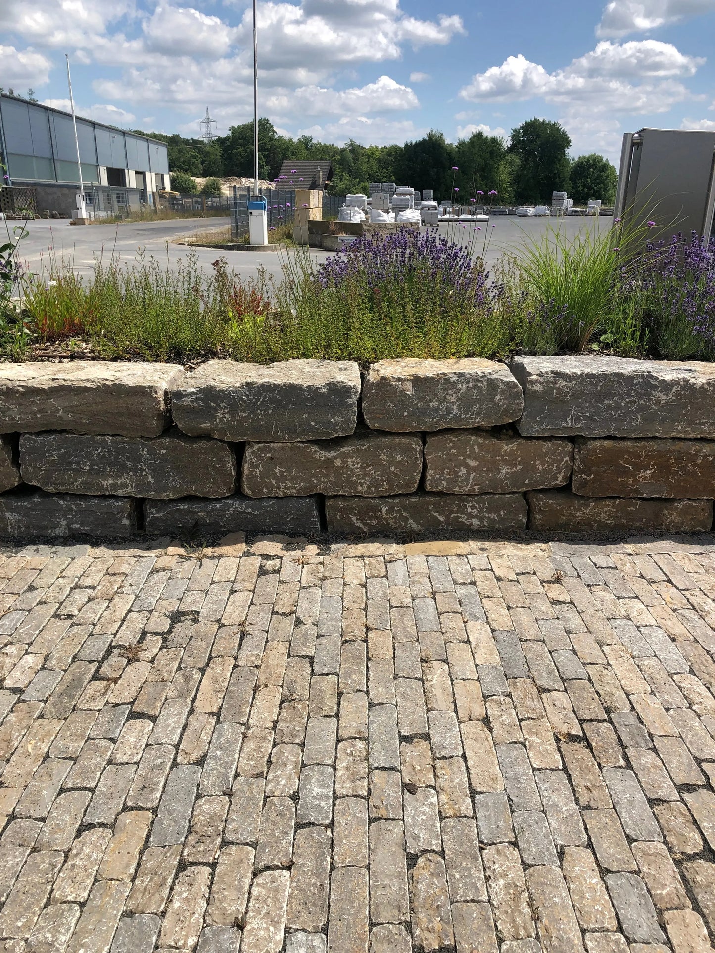 Pavé en pierre calcaire KIRCHHEIMER Naturel - Minéral Pierre Naturelle