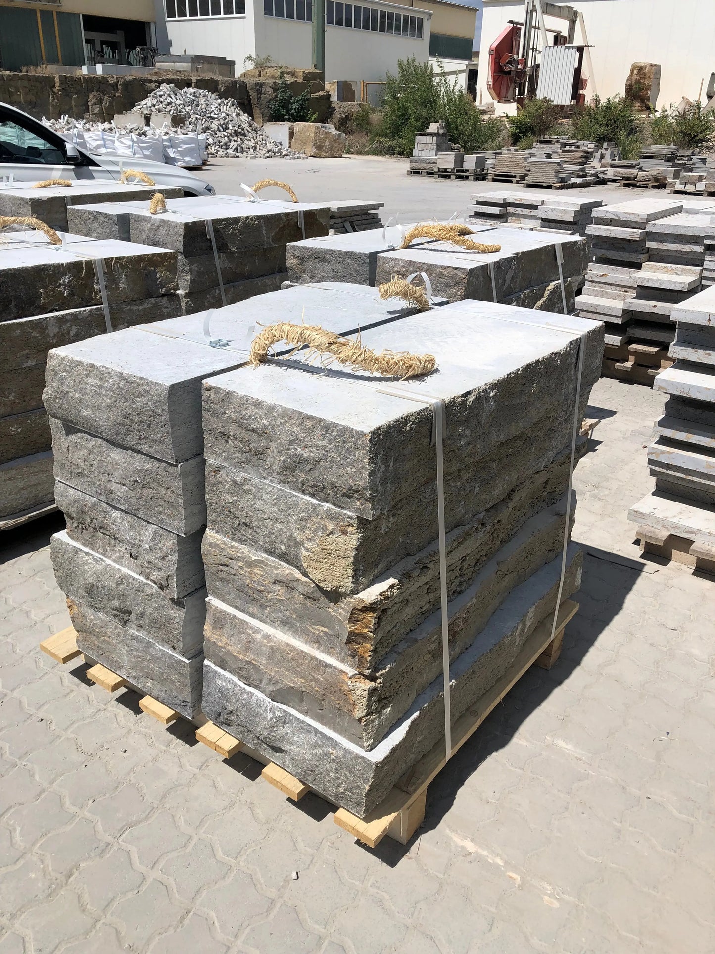 Marche bloc en pierre calcaire KIRCHHEIMER - Minéral Pierre Naturelle