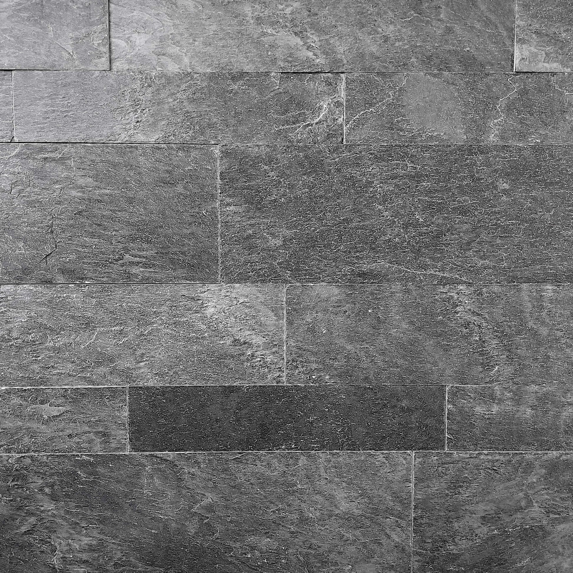 Parement en Ardoise PHYLLITE - Finition : Toutes faces naturelles, bords scié