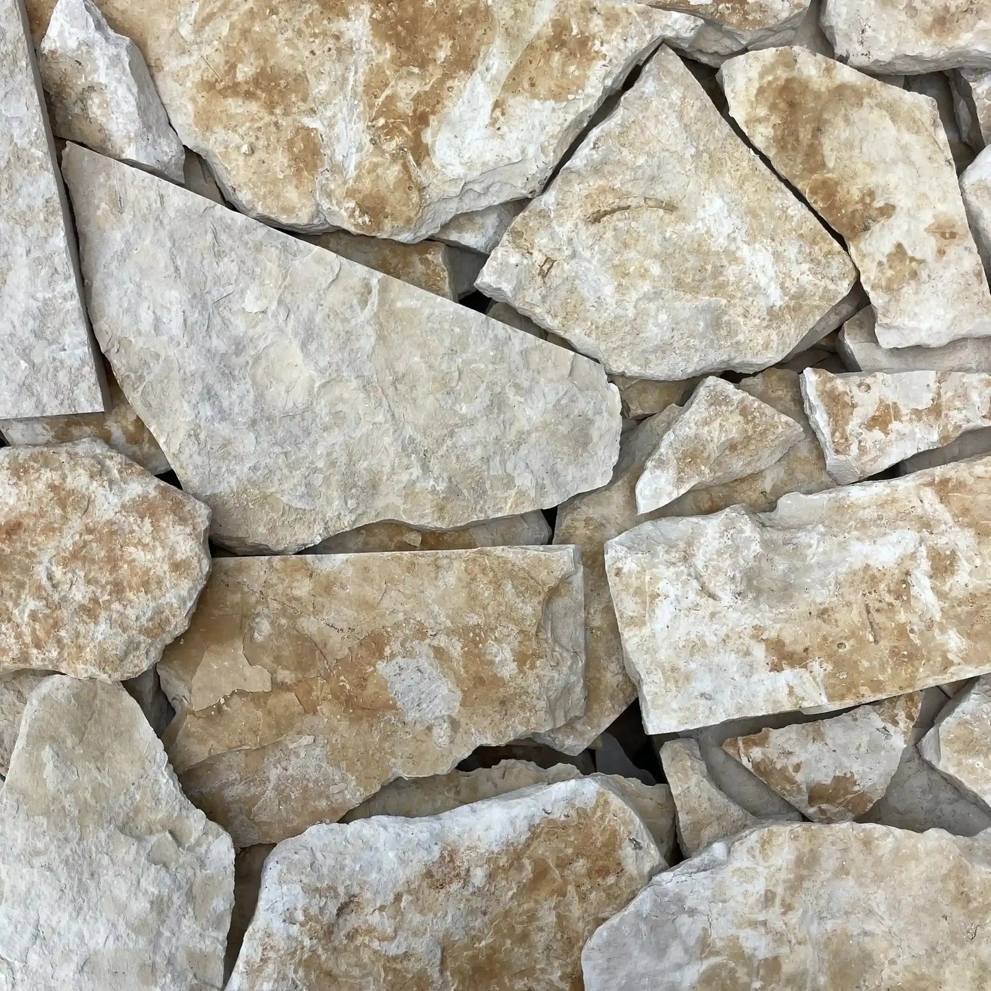 Pierre de parement calcaire beige ROCKFACE pour mur extérieur/intérieur