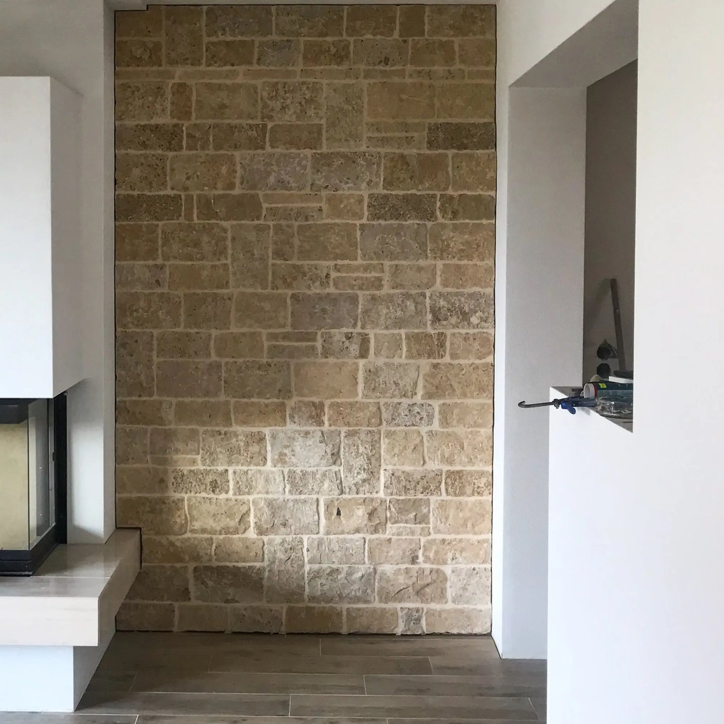 Parement ROMANE BEIGE + Angles - Minéral Pierre Naturelle
