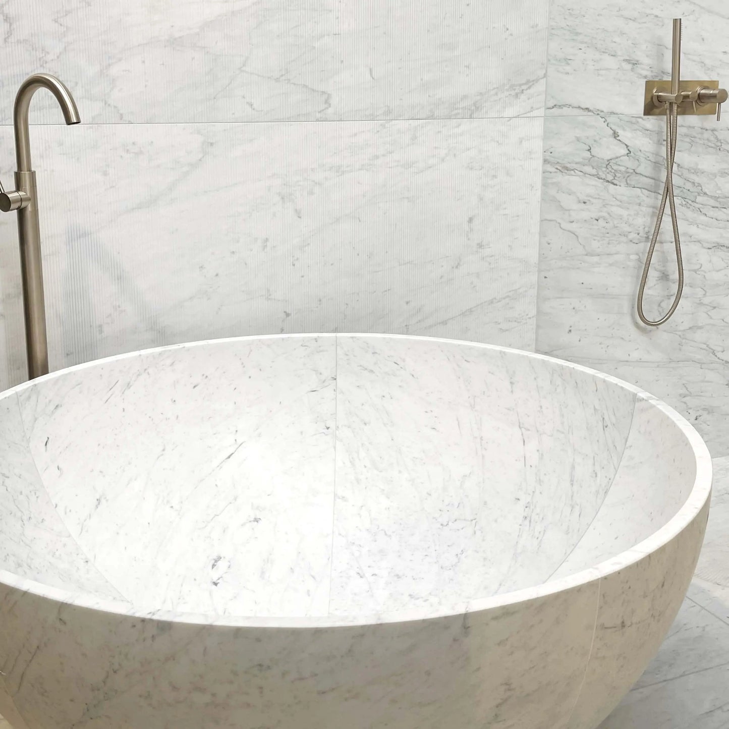 Marbre BLANC DE CARRARE GIOIA CLAIR adouci