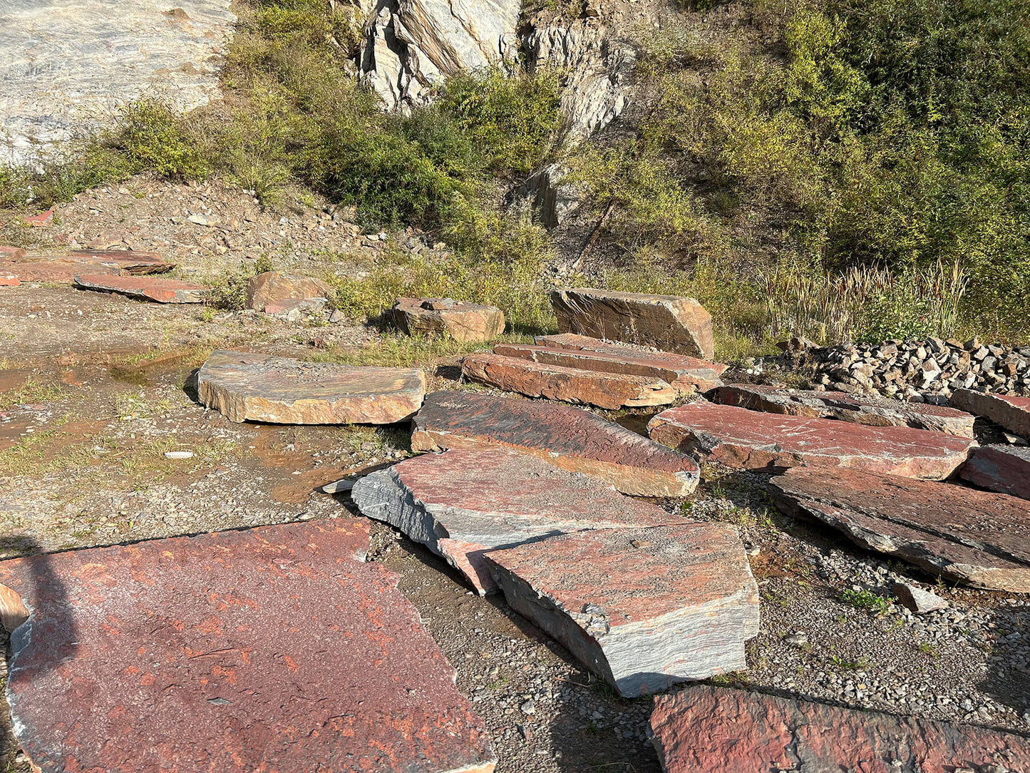 Marche naturelle en SCHISTE COLORE DES ARDENNES - Minéral Pierre Naturelle