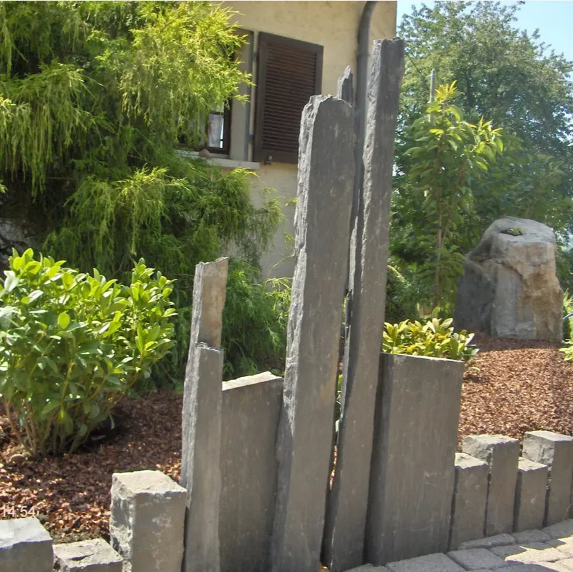 Bordure de jardin en Schiste BLACK STALE AZUL Finition clivée, 100 x 7-12 cm
