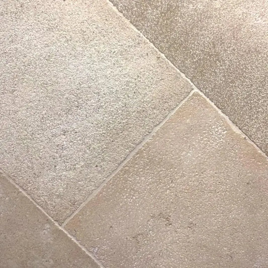 Dallage en pierre calcaire MIX CLAIR