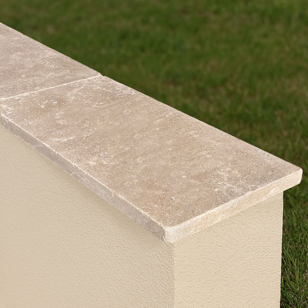 Couvre mur en pierre calcaire SINAI PEARL (sans larmiers) - couvertine beige clair en finition vieilli