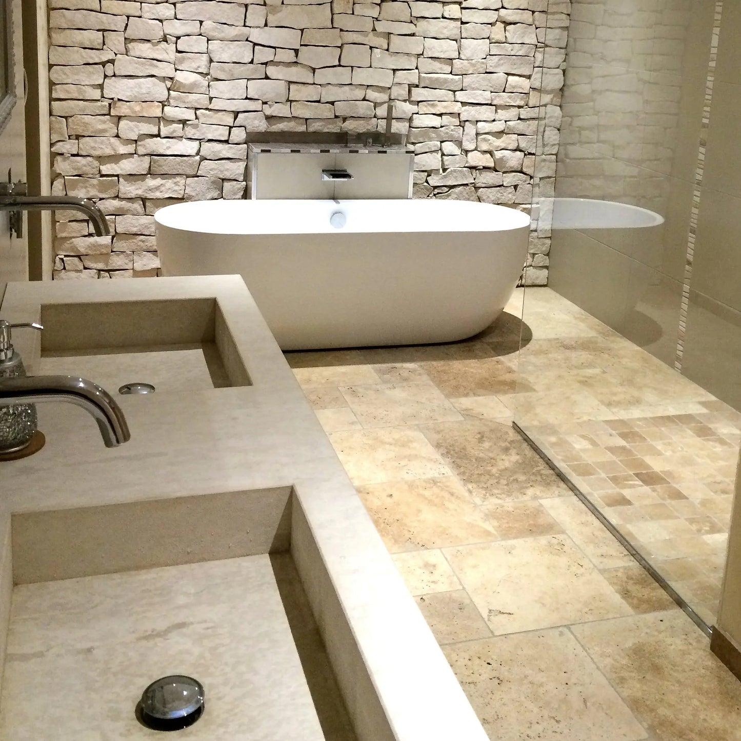 Dallage en TRAVERTIN MIX - Minéral Pierre Naturelle