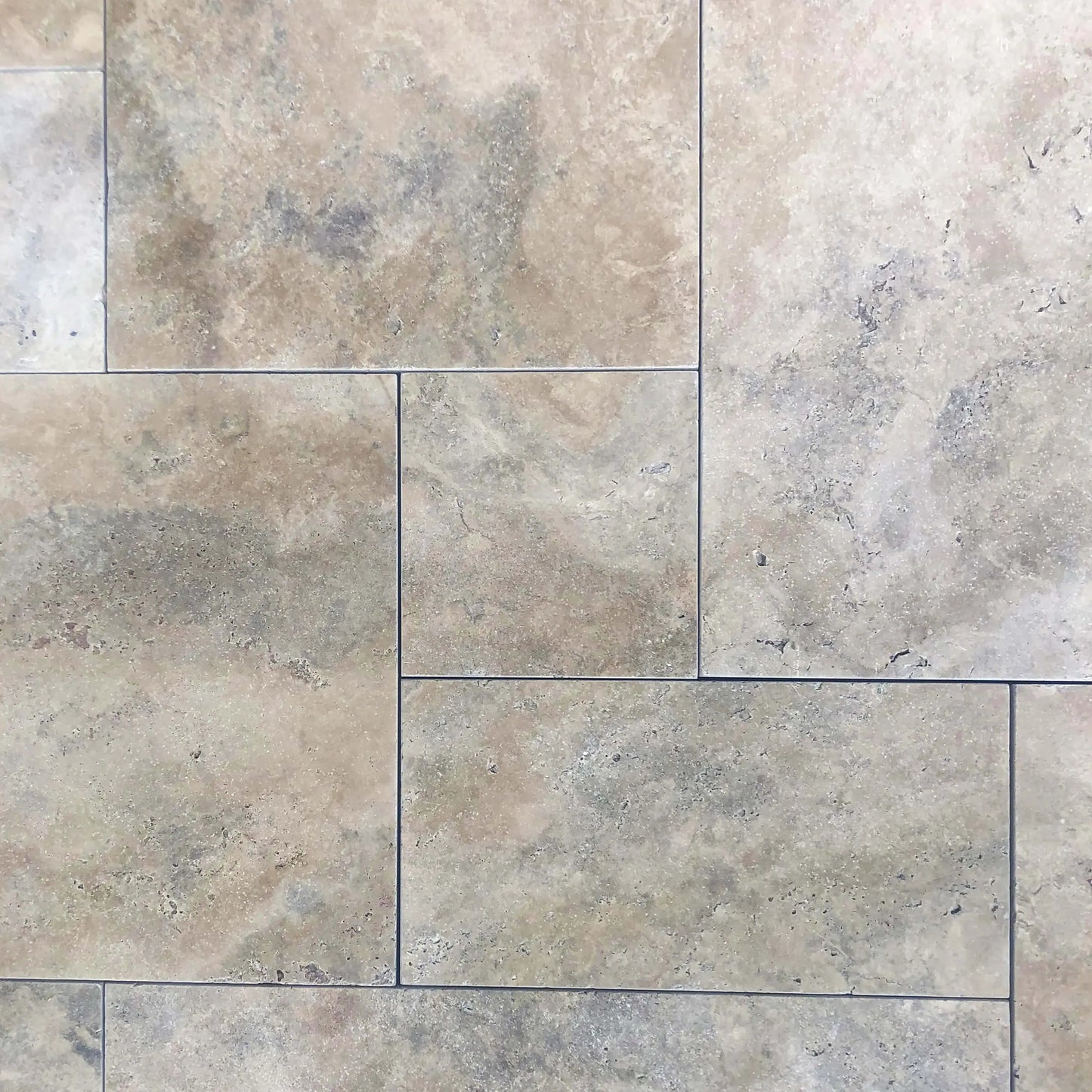 Dallage en TRAVERTIN PHILLY Vieilli - Minéral Pierre Naturelle