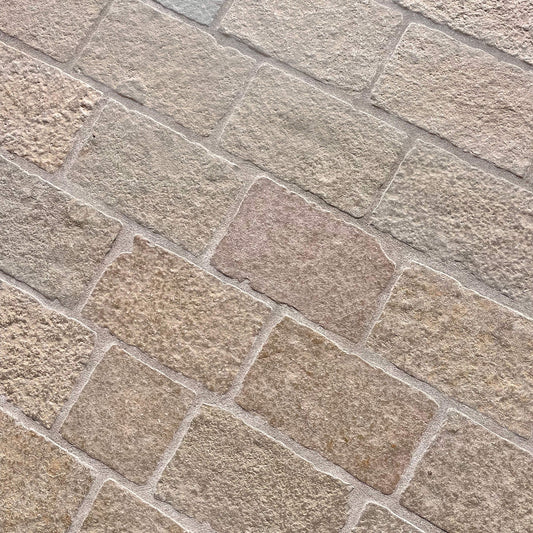 Pavé en pierre calcaire LIMA BEIGE - Minéral Pierre Naturelle