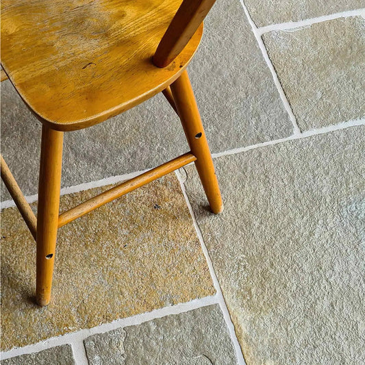 Dallage en pierre calcaire LIMA BEIGE Bords bruts - Minéral Pierre Naturelle