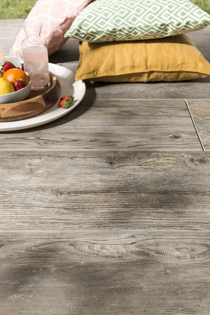 Grès cérame effet bois EMBER