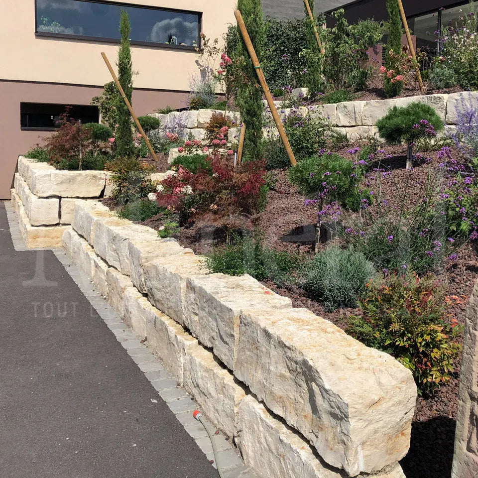 Blocs de soutènement en pierre calcaire JURA - Minéral Pierre Naturelle