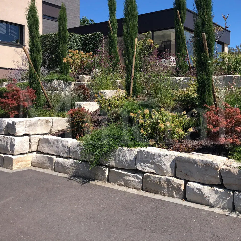 Blocs de soutènement en pierre calcaire JURA - Minéral Pierre Naturelle