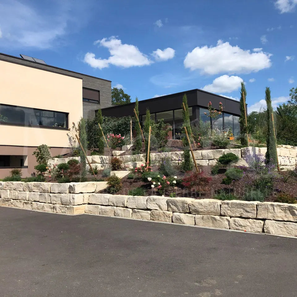 Blocs de soutènement en pierre calcaire JURA - Minéral Pierre Naturelle