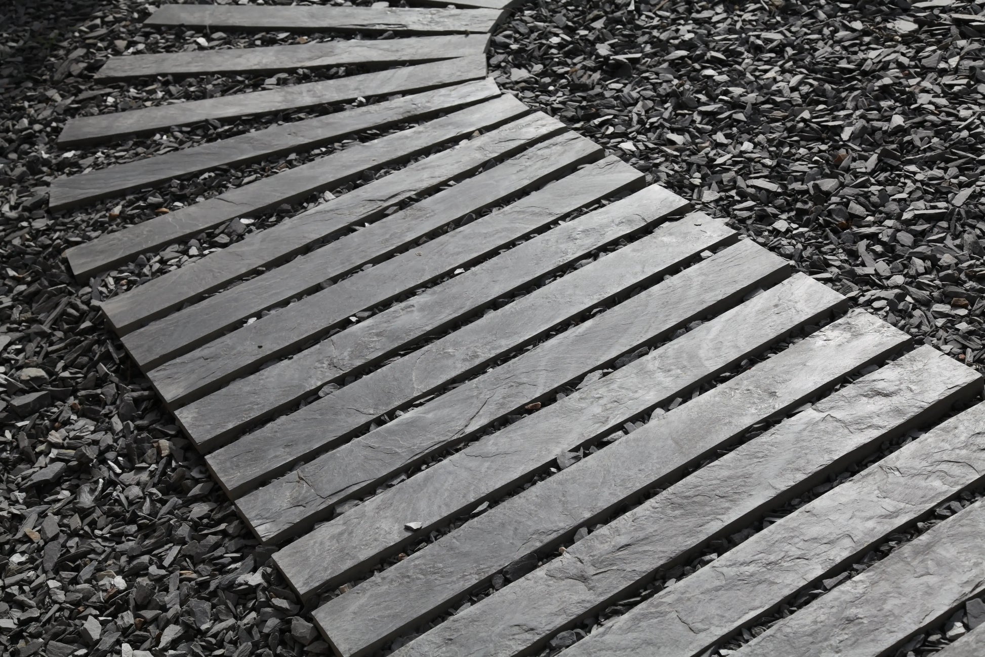 pas japonais en ARDOISE DE GALICE clivée - réalisation client jardin
