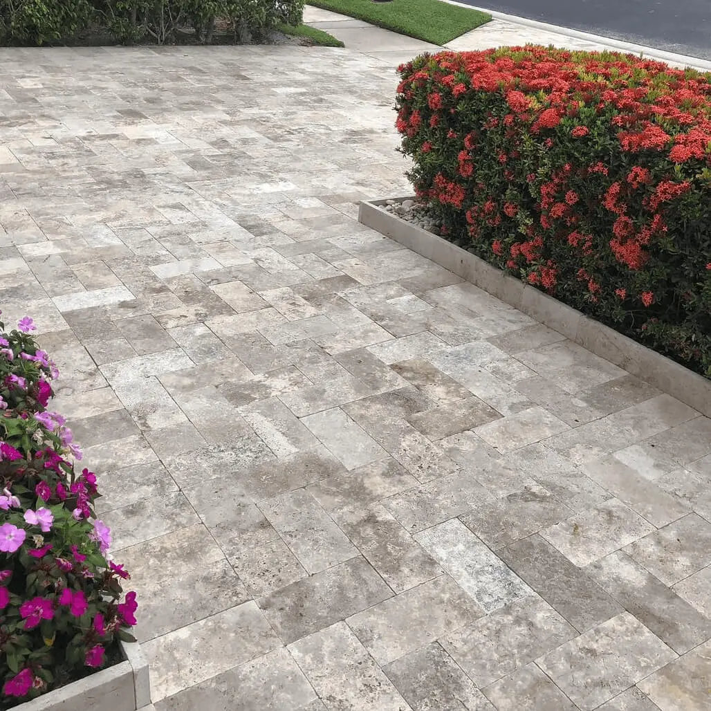 Pavé en TRAVERTIN SILVER - Minéral Pierre Naturelle