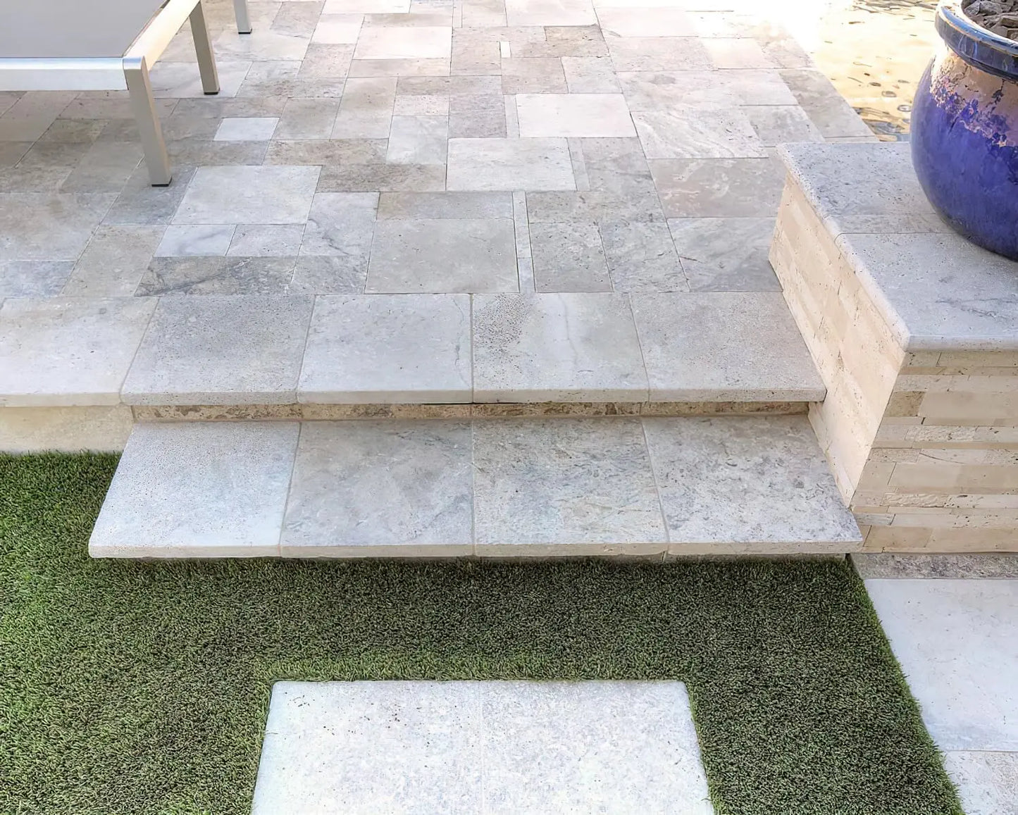 Dallage en TRAVERTIN PHILLY Vieilli - Minéral Pierre Naturelle