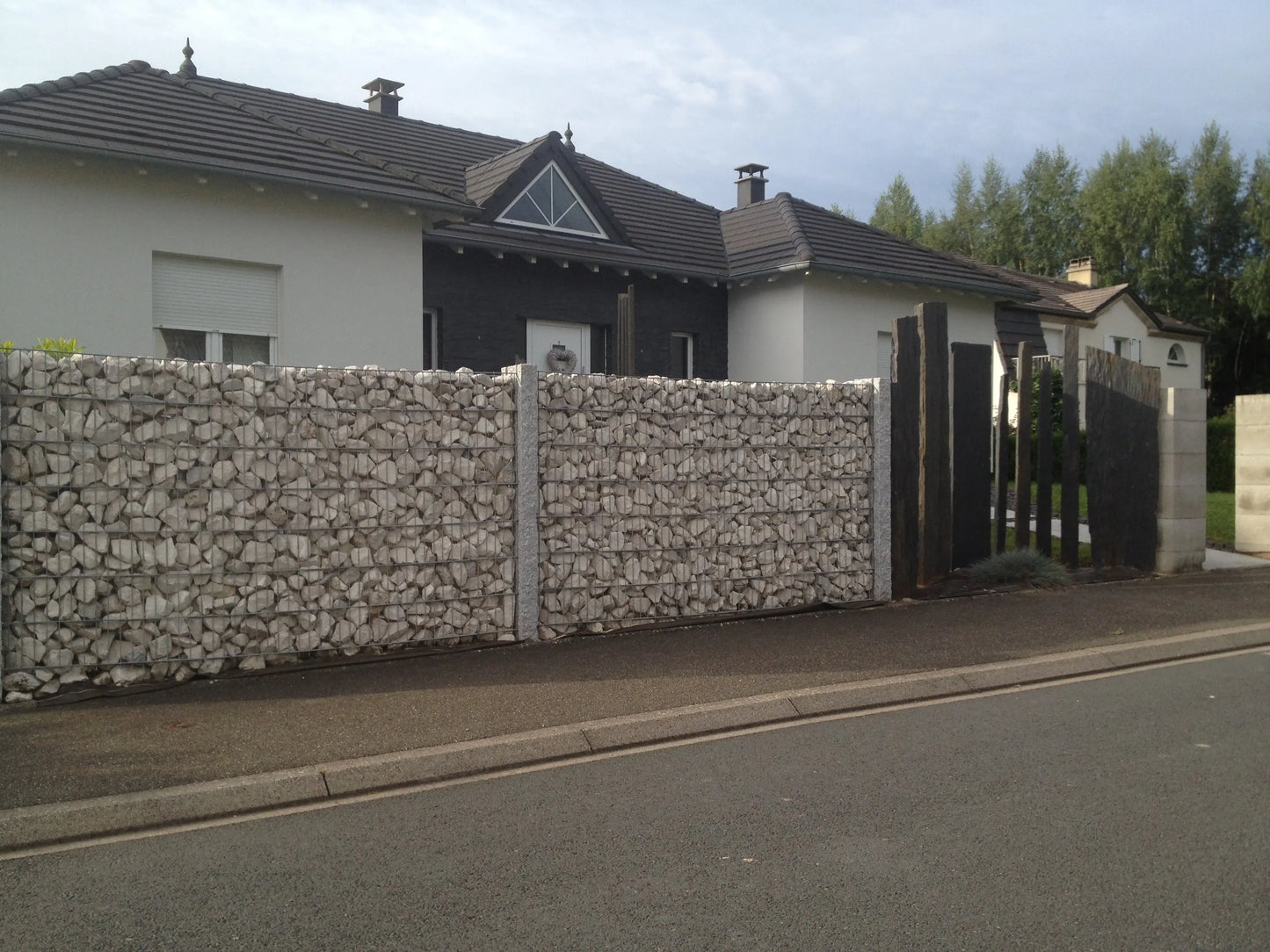 pierre calcaire beige/blanc pour gabion