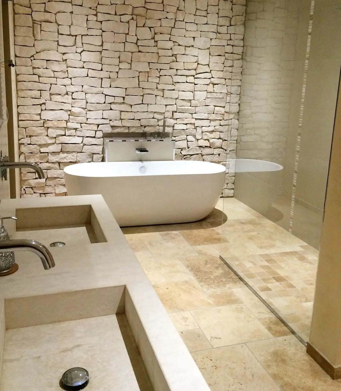 Comment entretenir un carrelage en pierre naturelle à l'intérieur ? Minéral Pierre Naturelle
