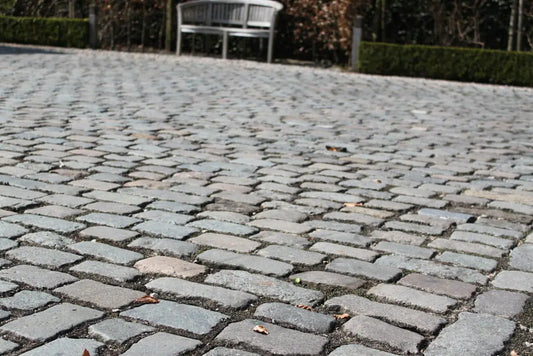 Comment poser des pavés en pierre naturelle? Minéral Pierre Naturelle