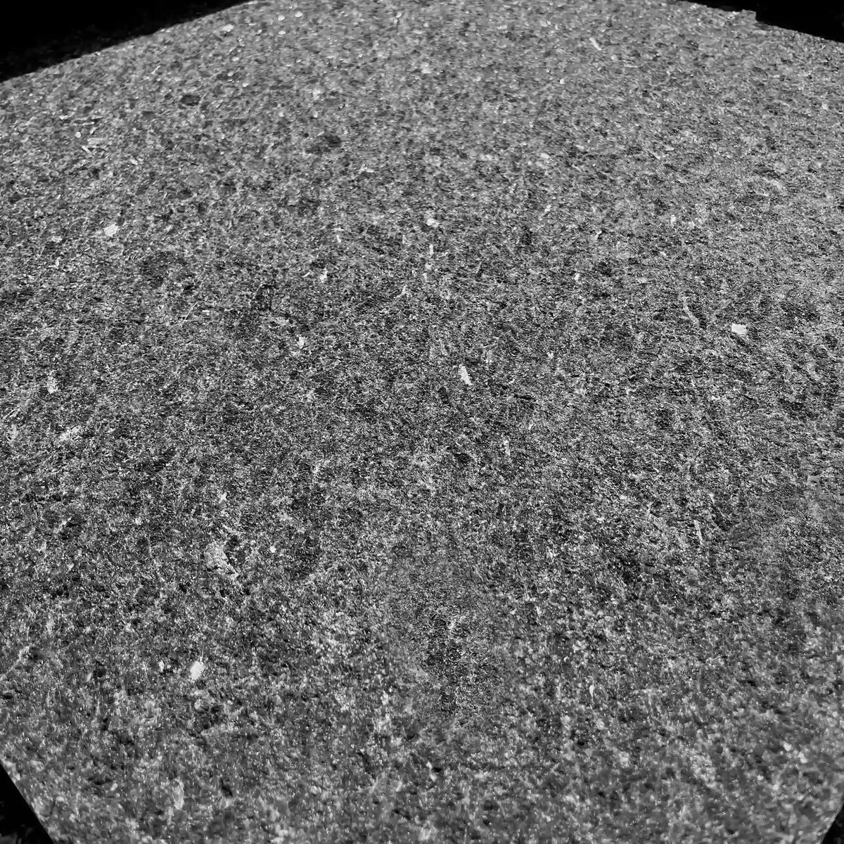 Dallage en granit JADE BLACK grenaillé Minéral pierre naturelle