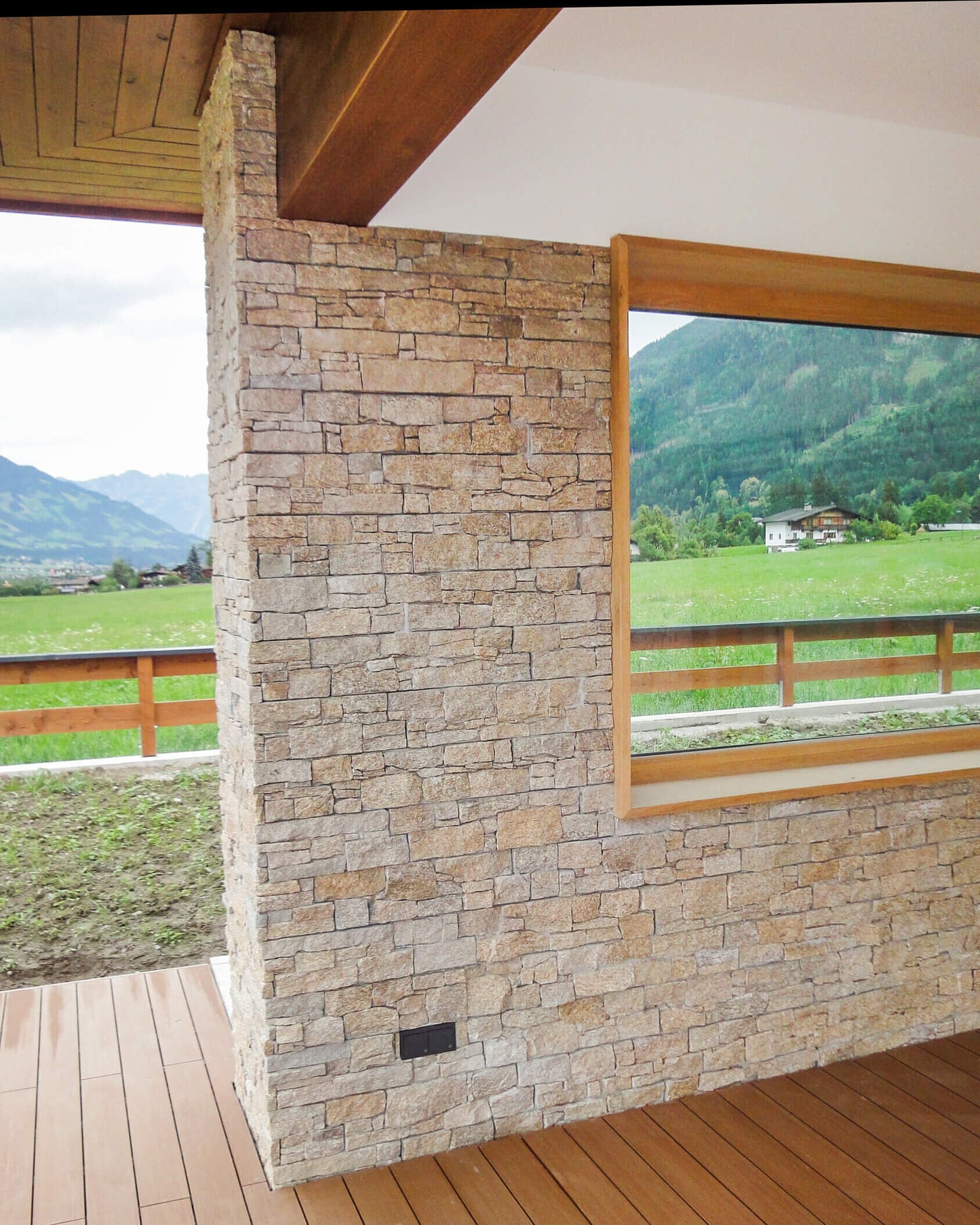 Parement en granit BEIGE + Angles