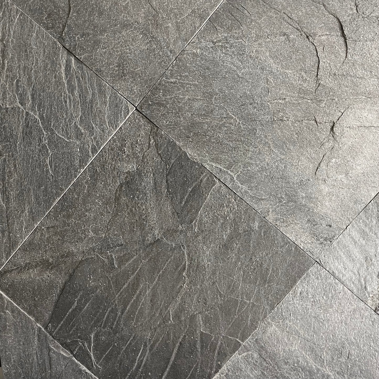Dallage en QUARTZITE TITANE