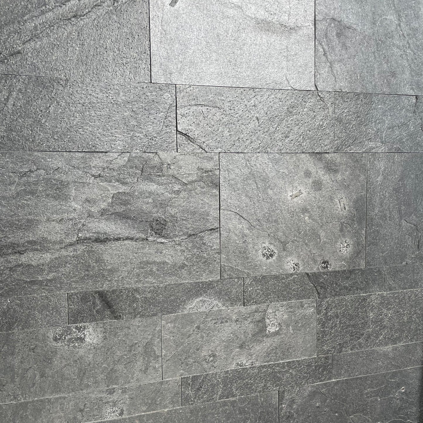 Parement en quartzite TITANE