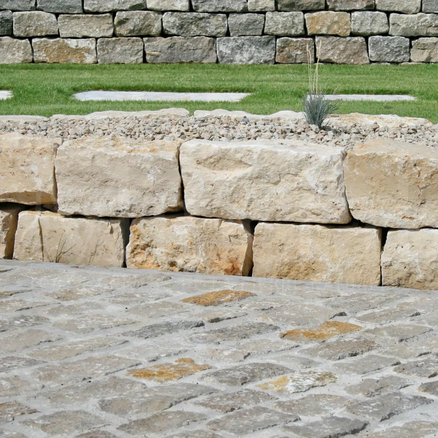 Photo Pierre Pierre sèche pour mur et muret – Minéral Pierre Naturelle