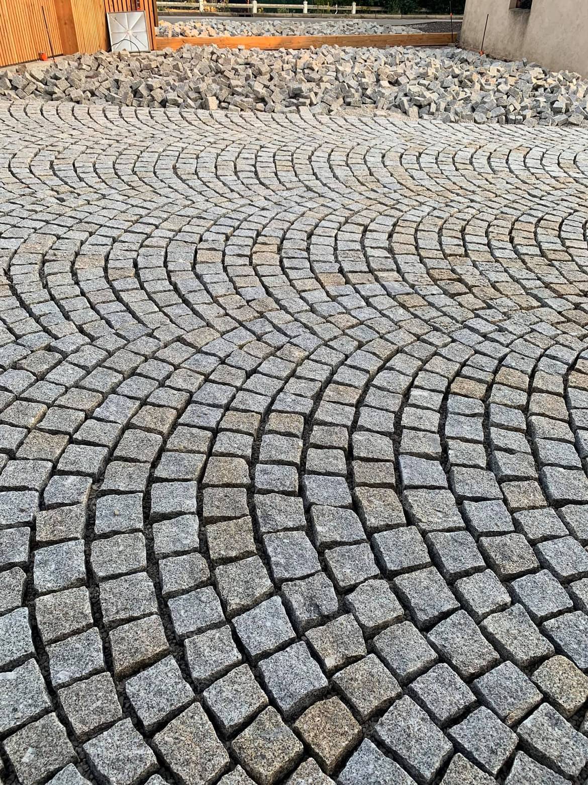 Pavé en GRANIT MIX gris jaune