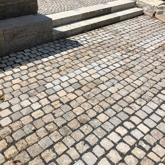 Pavé en pierre calcaire KIRCHHEIMER Vieilli - Minéral Pierre Naturelle
