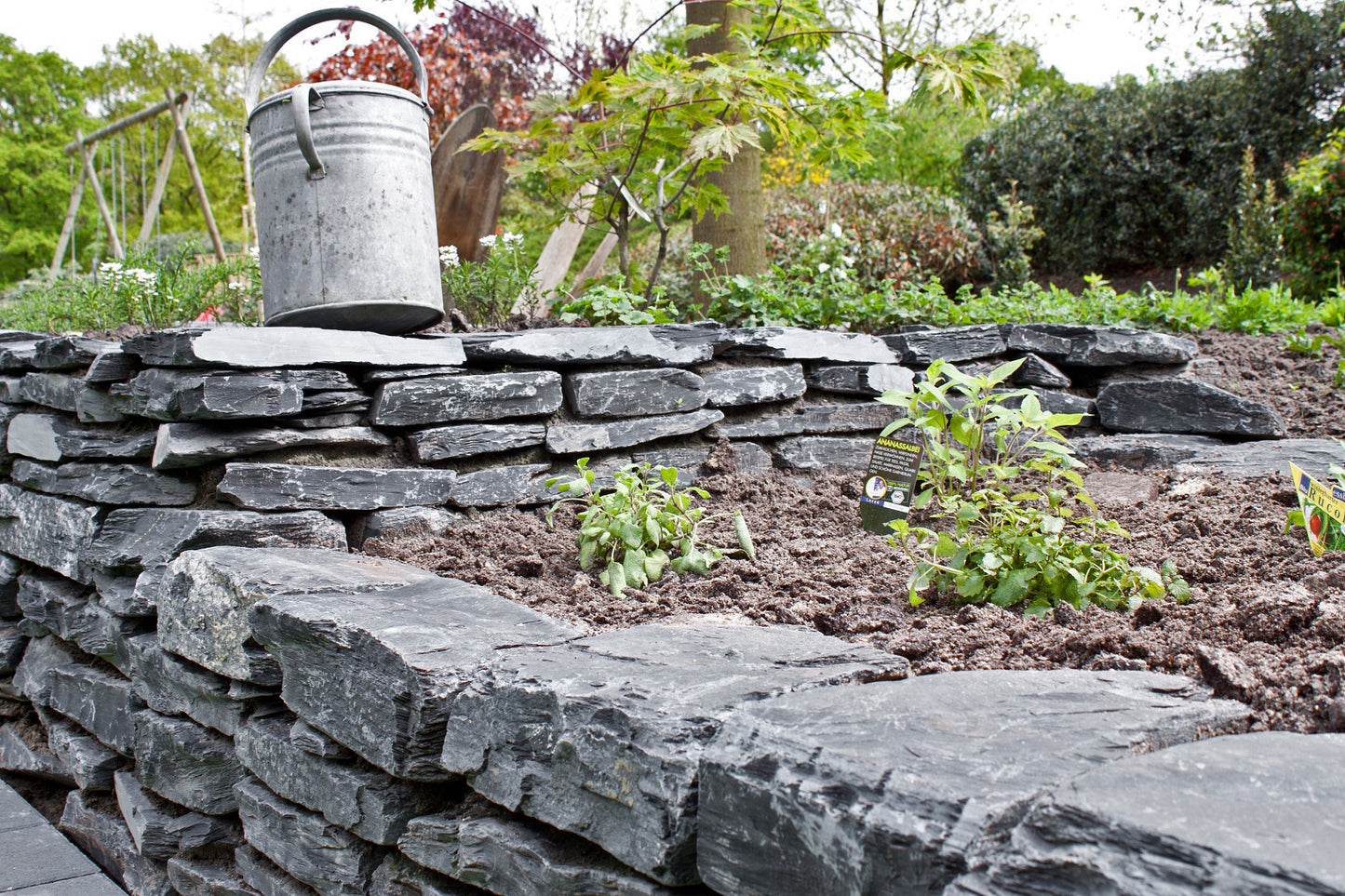 Moellon brut pour mur sec en SCHISTE BLACK SLATE AZUL