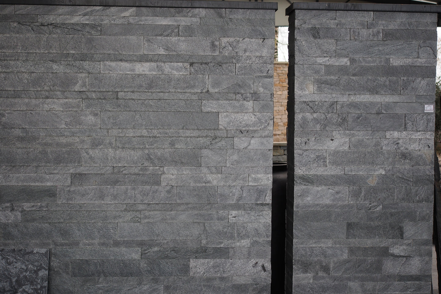 Parement en quartzite TITANE