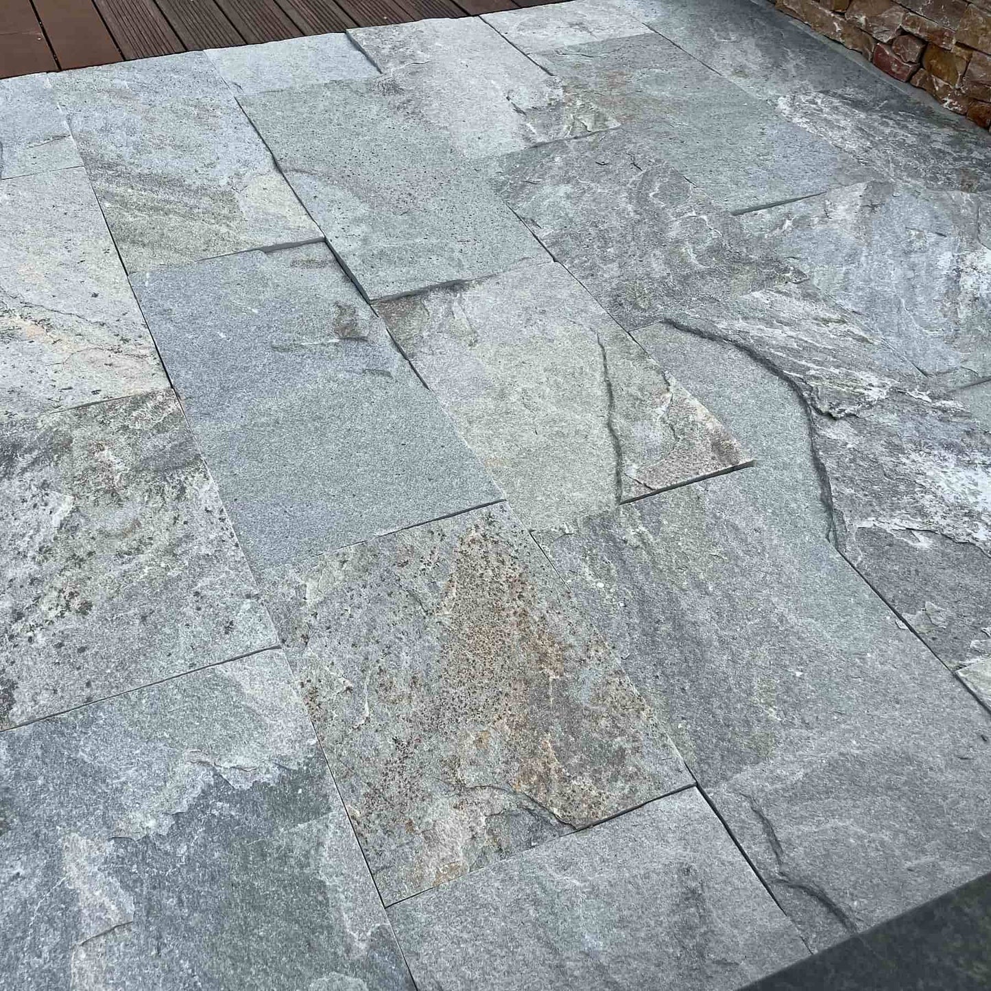 Dallage en QUARTZITE ADRIATICO Minéral pierre naturelle