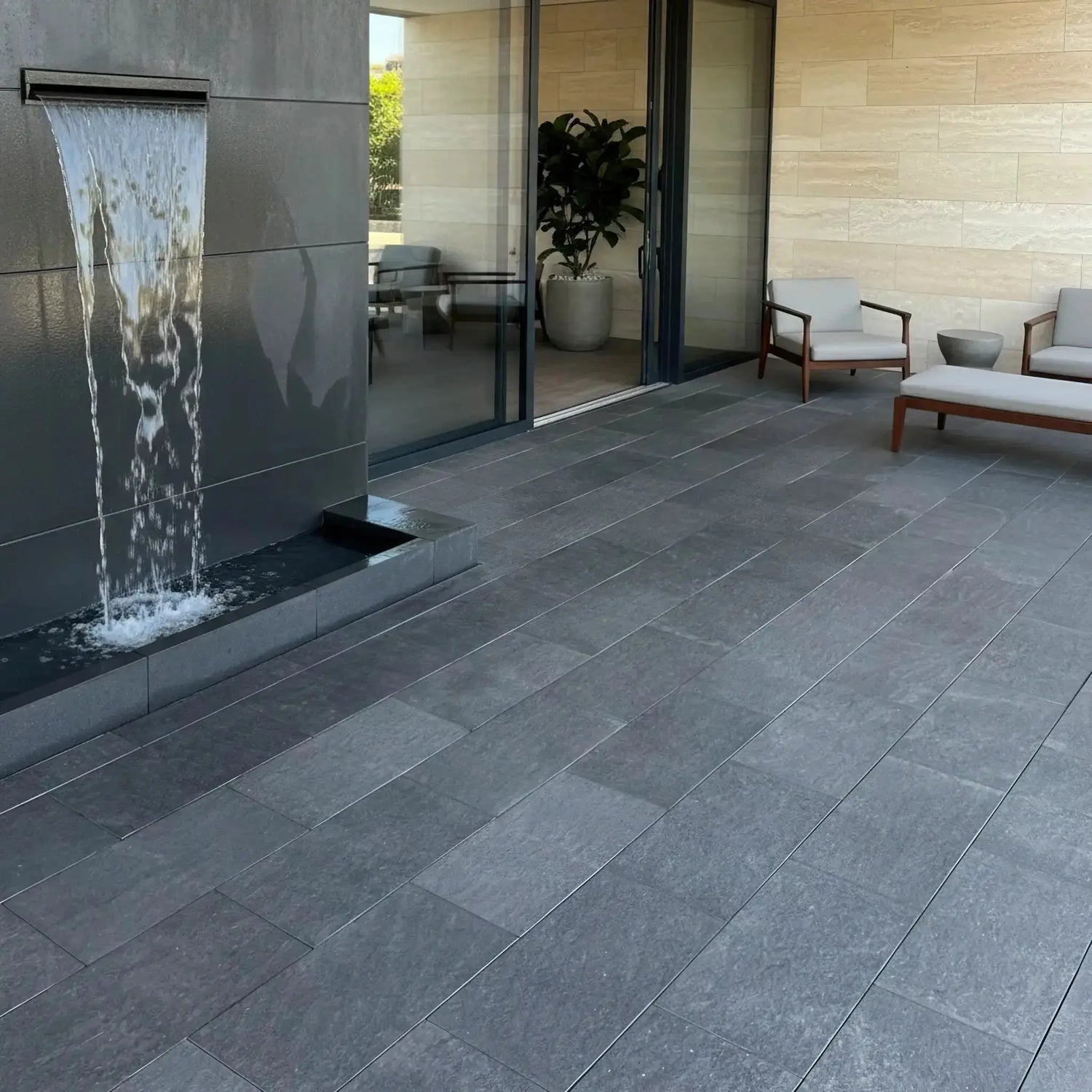 Dallage en BASALTE SUPER BLACK Minéral pierre naturelle