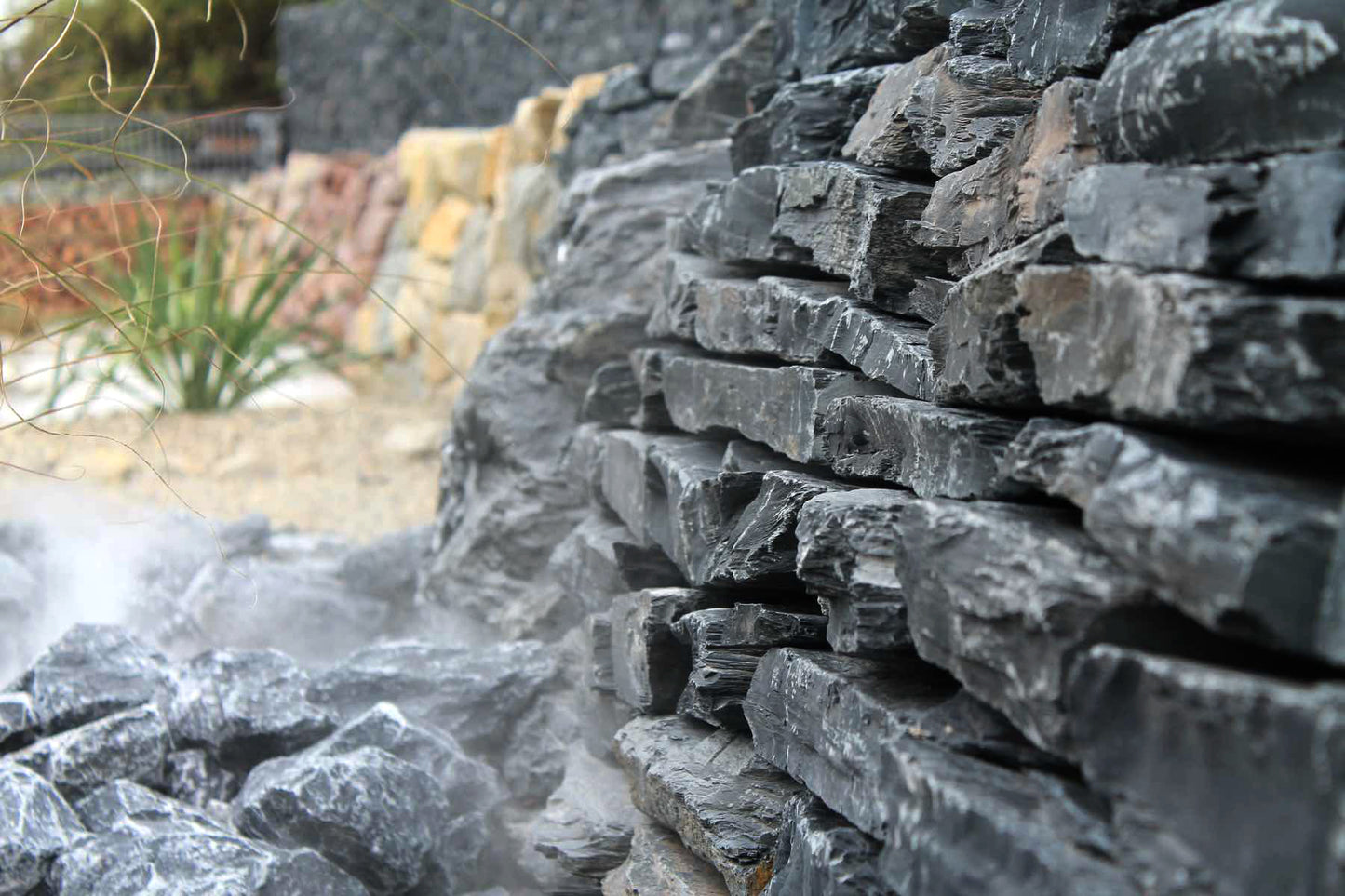 Moellon brut pour mur sec en SCHISTE BLACK SLATE AZUL