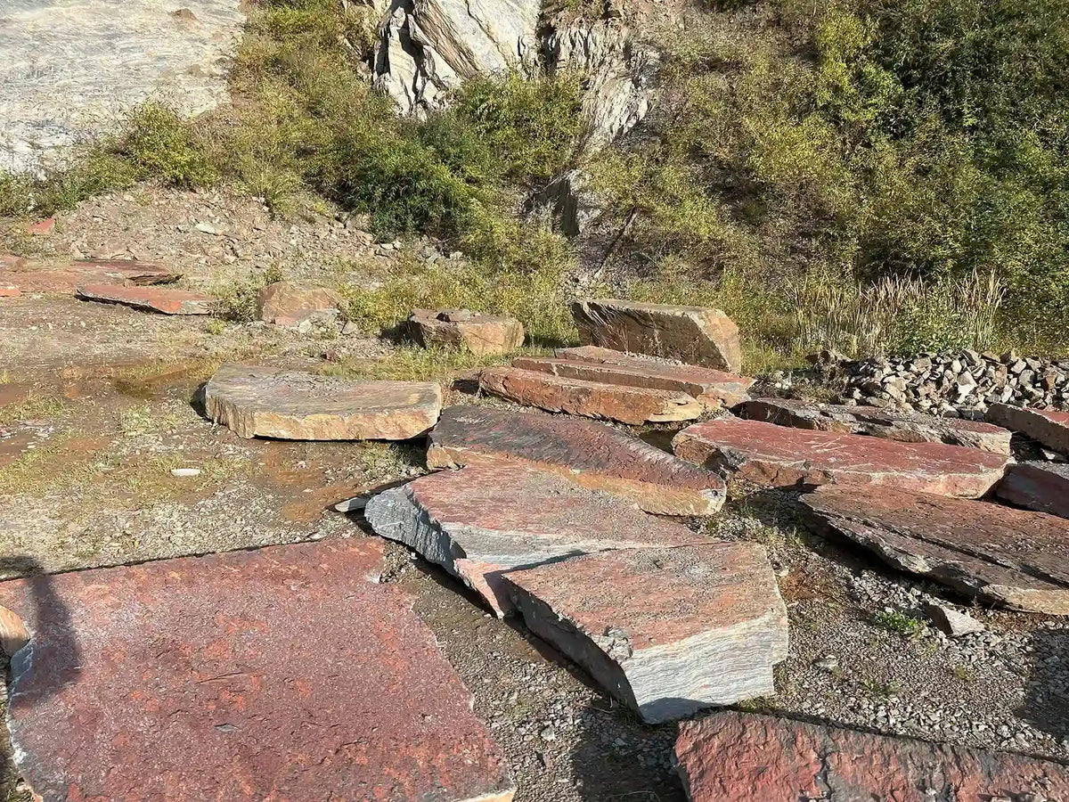 Marche naturelle brute en SCHISTE COLORE DES ARDENNES Minéral pierre naturelle