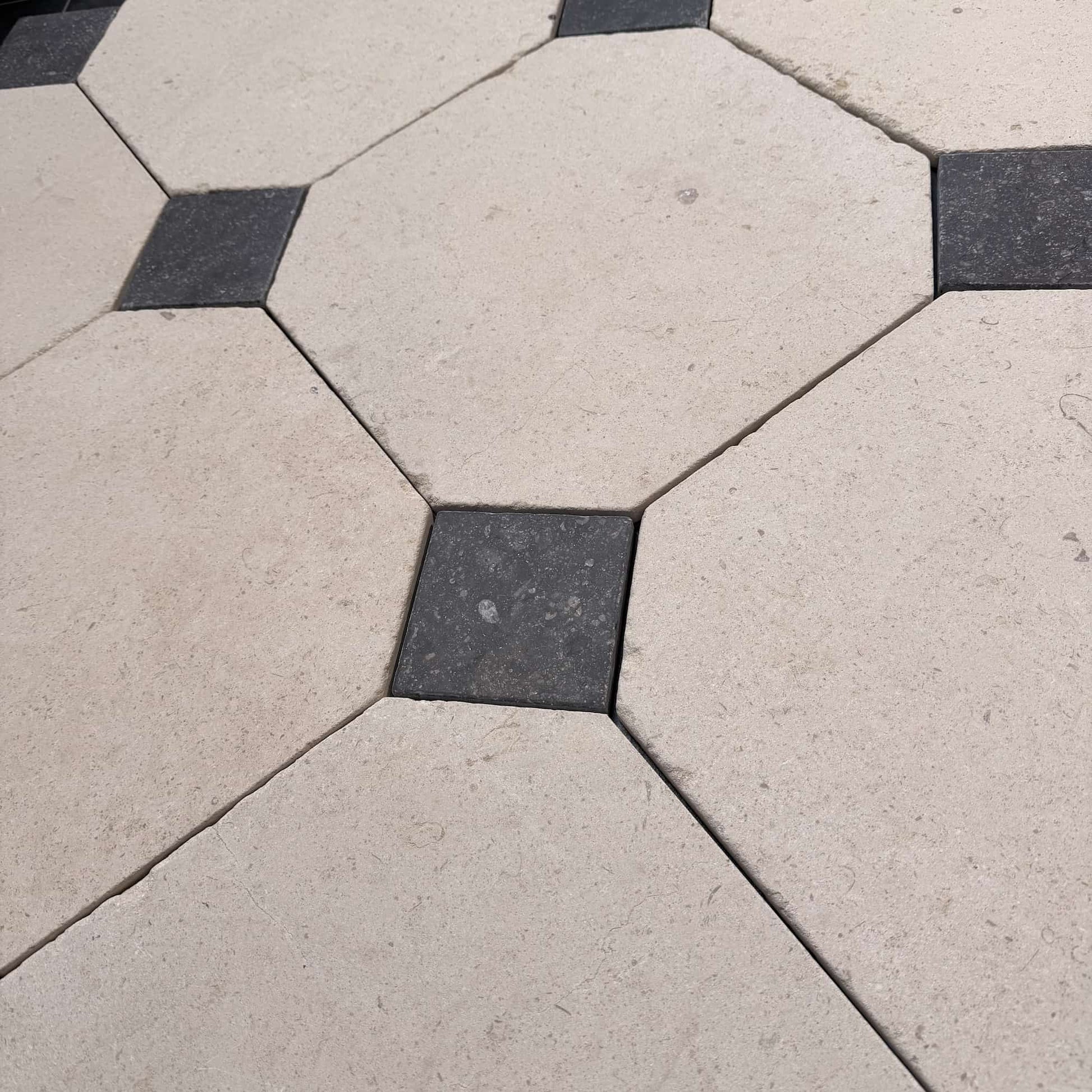 Dallage à cabochon PIERRE CALCAIRE & PIERRE BLEUE - Minéral Pierre Naturelle