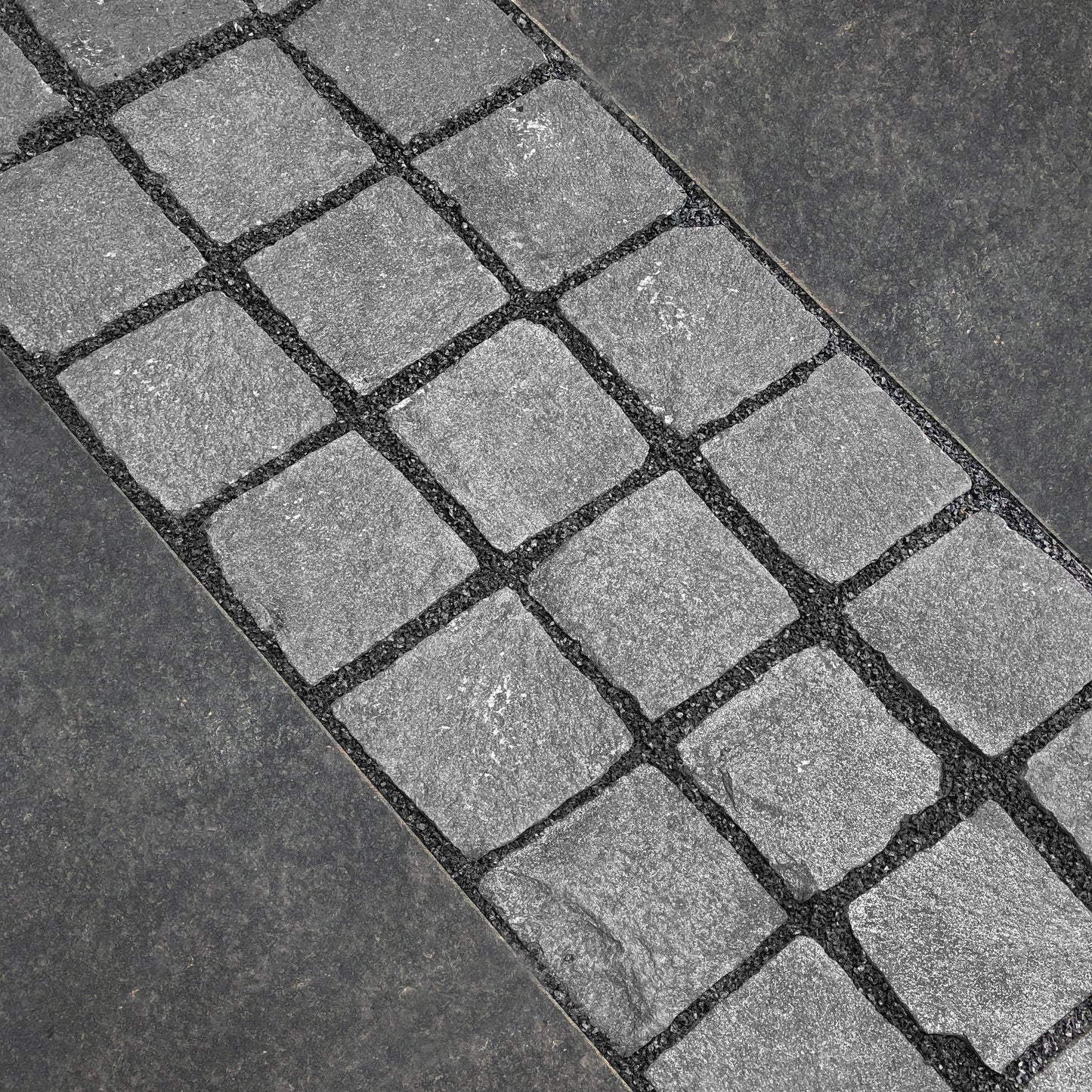 Pavé en GRANIT ANTHRACITE
