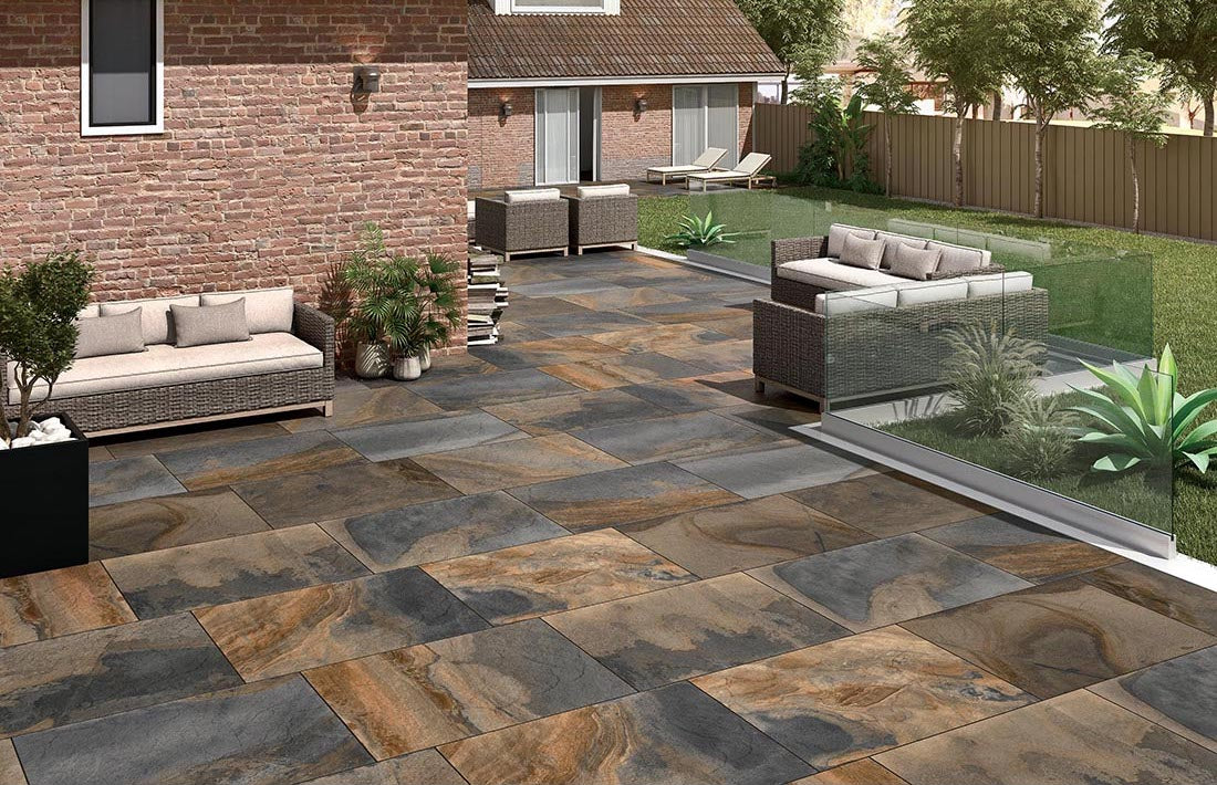 Grès cérame effet pierre ARIZONA - 60x60x2 
Finition : Effet pierre
Surface antidérapante R-11
Couleur : Tonalités de gris, marron et beige
Bords : Rectifiés
Réalisation client