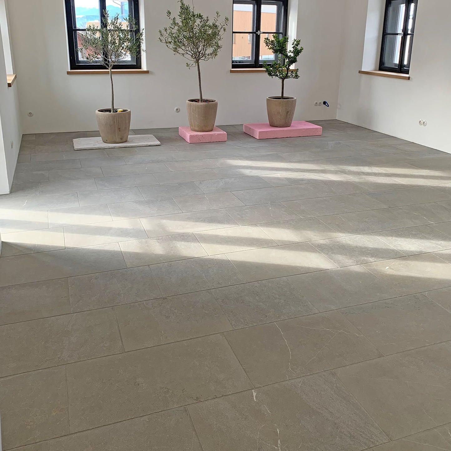 Calcaire GRIS TARAGONE brossé