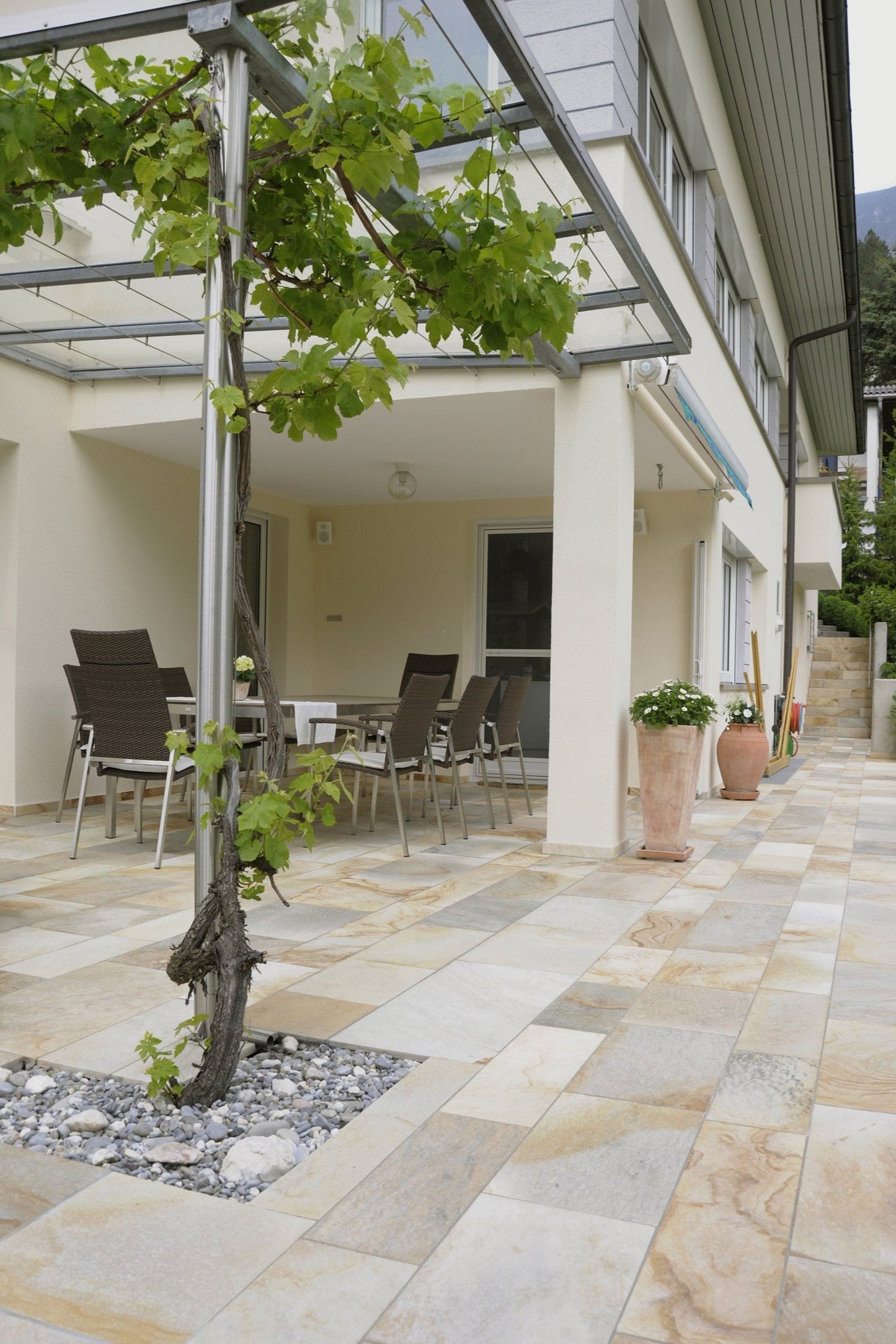 Dallage rectangulaire en QUARTZITE NOBLE