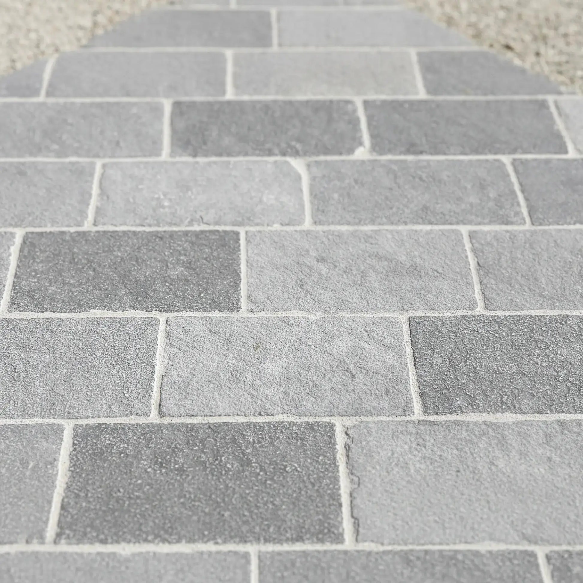 Pavé en pierre calcaire LIMA GRIS Minéral pierre naturelle